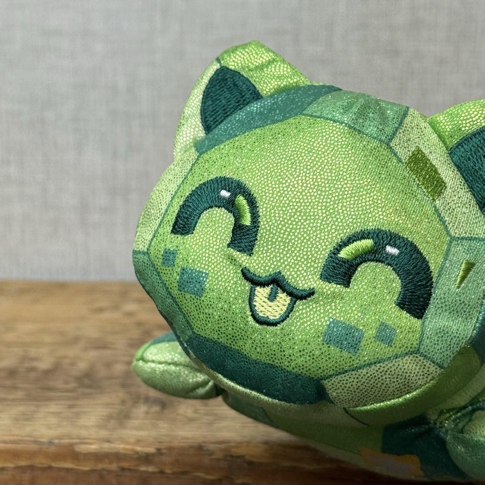 Aphmau MeeMeows - Emerald Cat Plush Green Sparkly Sea Cat Collectible 5"