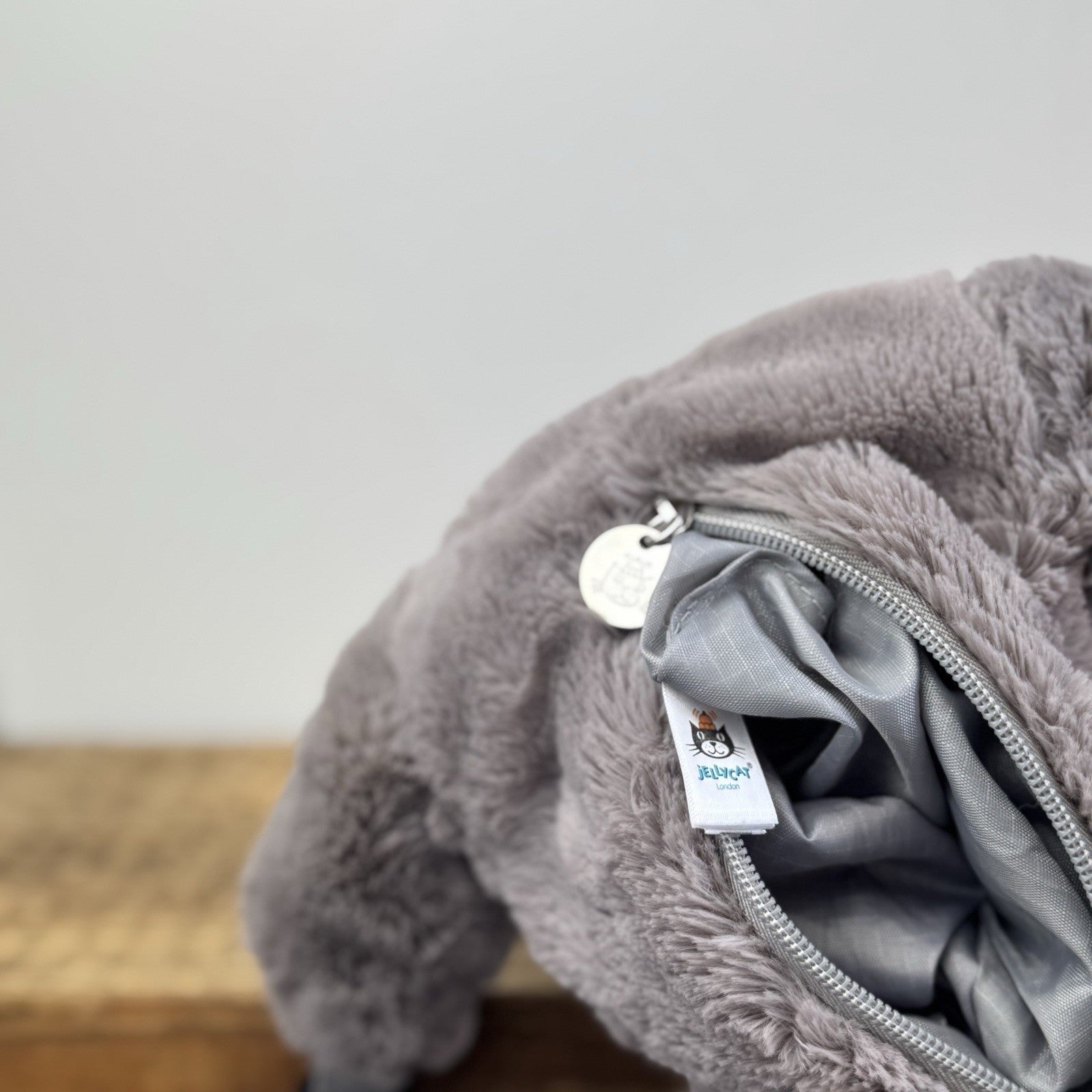 Jellycat Huggady Dog Rucksack - New Without Tags Grey Dog Bag Rare Retired NWOT