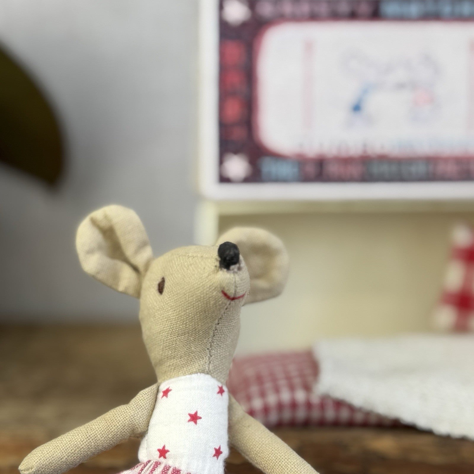 Maileg Retired Big Sister Mouse In Matchbox 2013 - Painted Nose, Red Mouth Rare