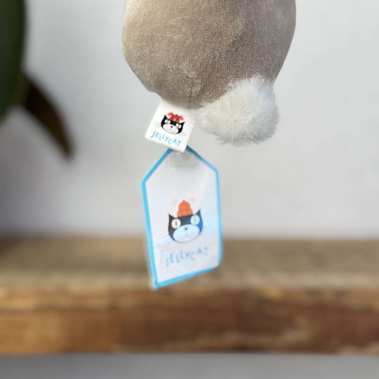Jellycat Teardrop Bunny - Small Vintage Jellycat With Tags - Small Bunny 4"