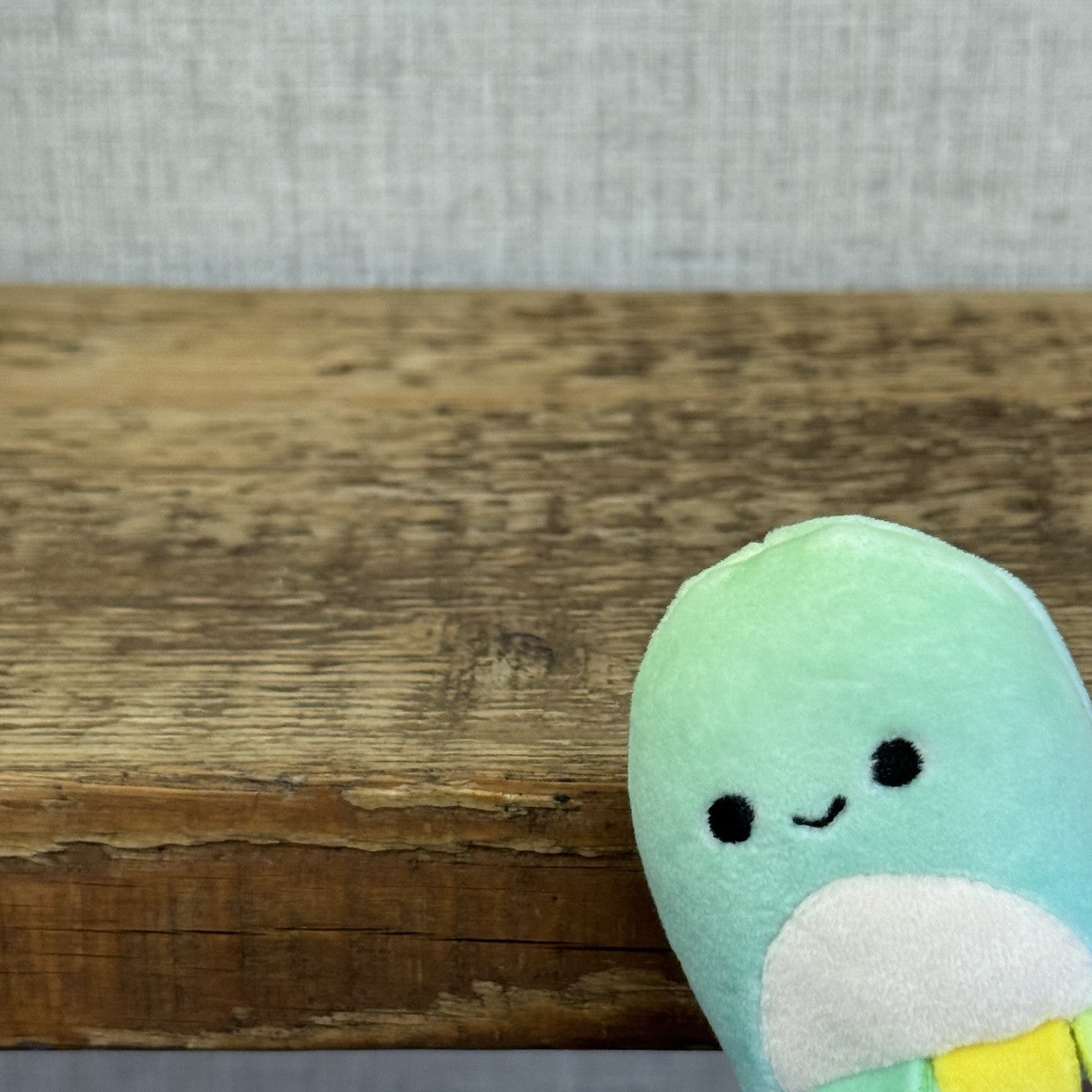 Squishmallow Squishville - Jonny Octopus Blue/Yellow Mini 2"(Multi Buy Discount)