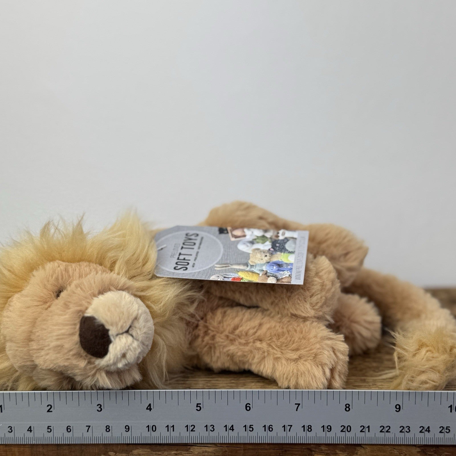Jellycat Small Leonardo Lion Soft Toy - Small Retired Sitting Lion NWOT 10"