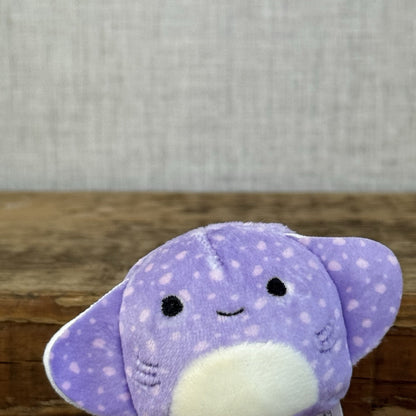 Squishmallow Squishville -Aziza Stingray Purple Spotty Min i(Multi Buy Discount)