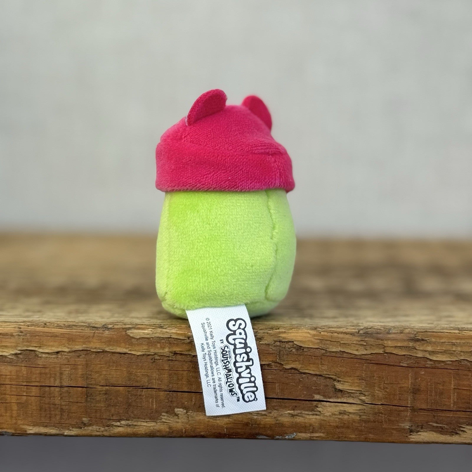 Squishmallow Squishville -Owen Owl & Pink Hat Accessory  (Multi Buy Discount)