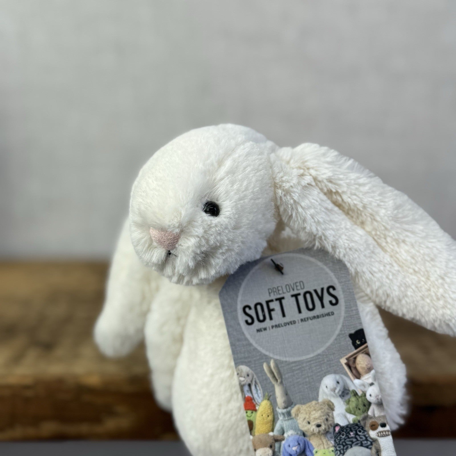 Jellycat Small Bashful Cream Bunny Rabbit - Small Off White Rabbi Plush 8"