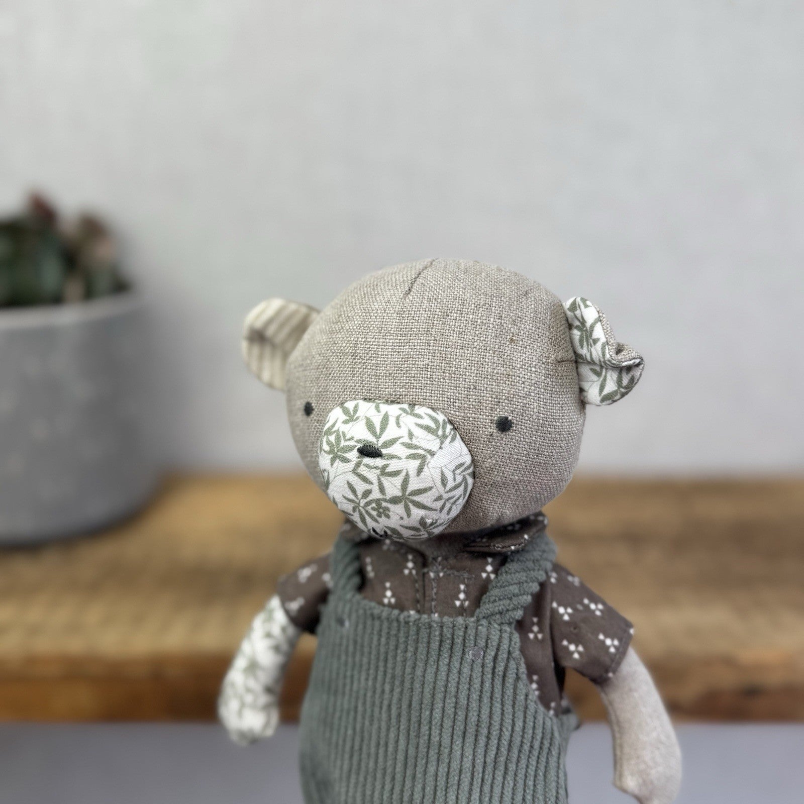 Mamas & Papas X Laura Ashley Bear - Scandinavian Baby Boy Bear Green Leaves Rare
