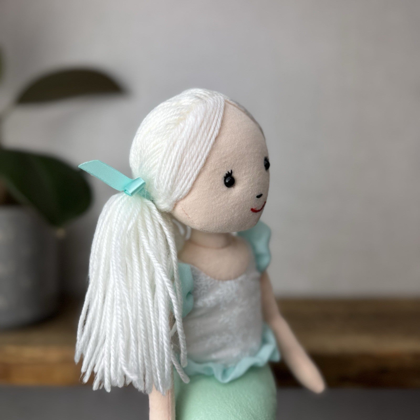 Jellycat London Maddie Shellbelle Mermaid Plush Doll Vinyl Green Tail Rare 16"
