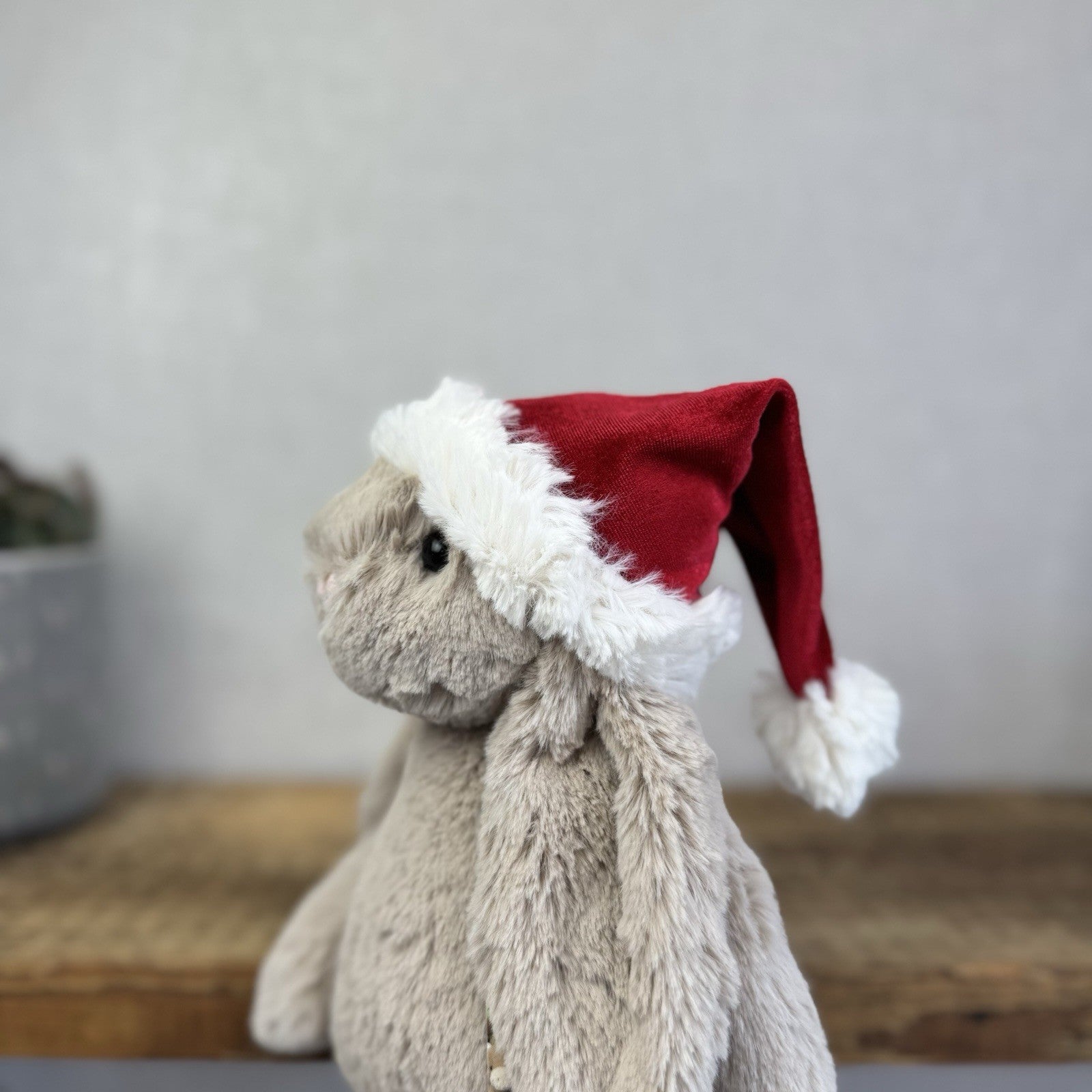 Jellycat Bashful Christmas Bunny - Beige Bunny Christmas Hat NWOT 12"