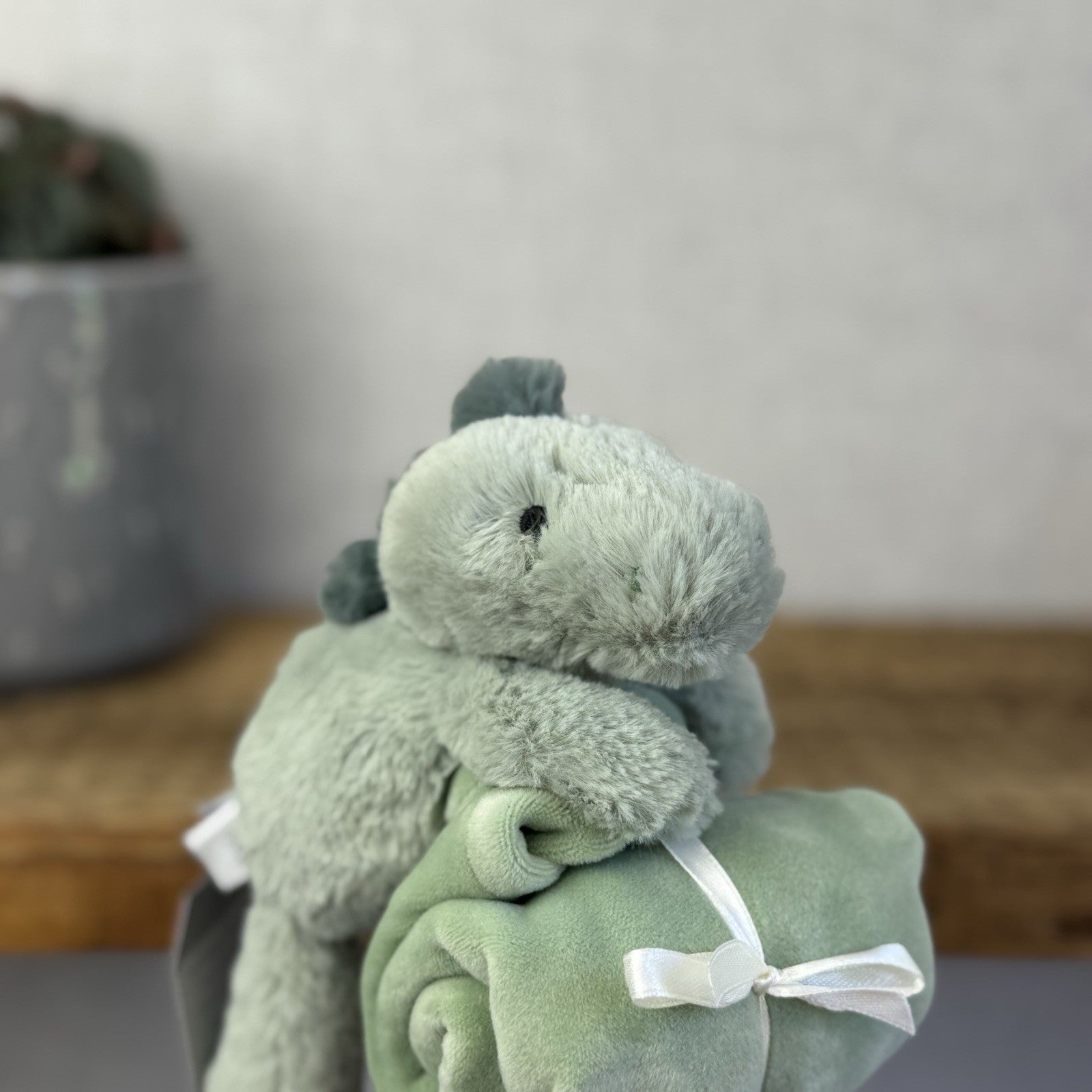 Jellycat Green Shooshu Dinosaur - Dino Comforter Soother - Super Soft Blanket