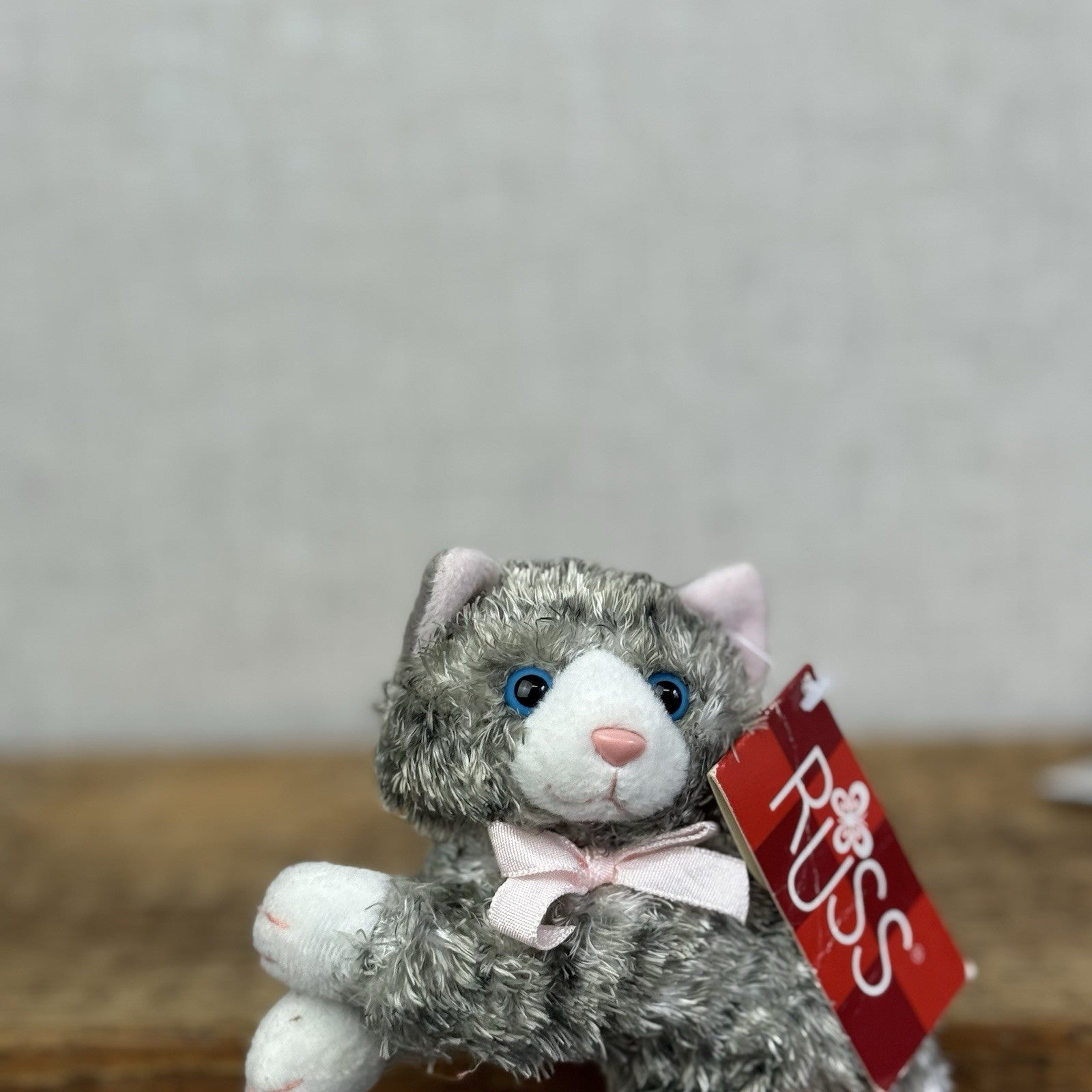 Russ Berrie Cheshire Cat Beanie - Grey Tabby Cat - Vintage Kitty Plush 5”