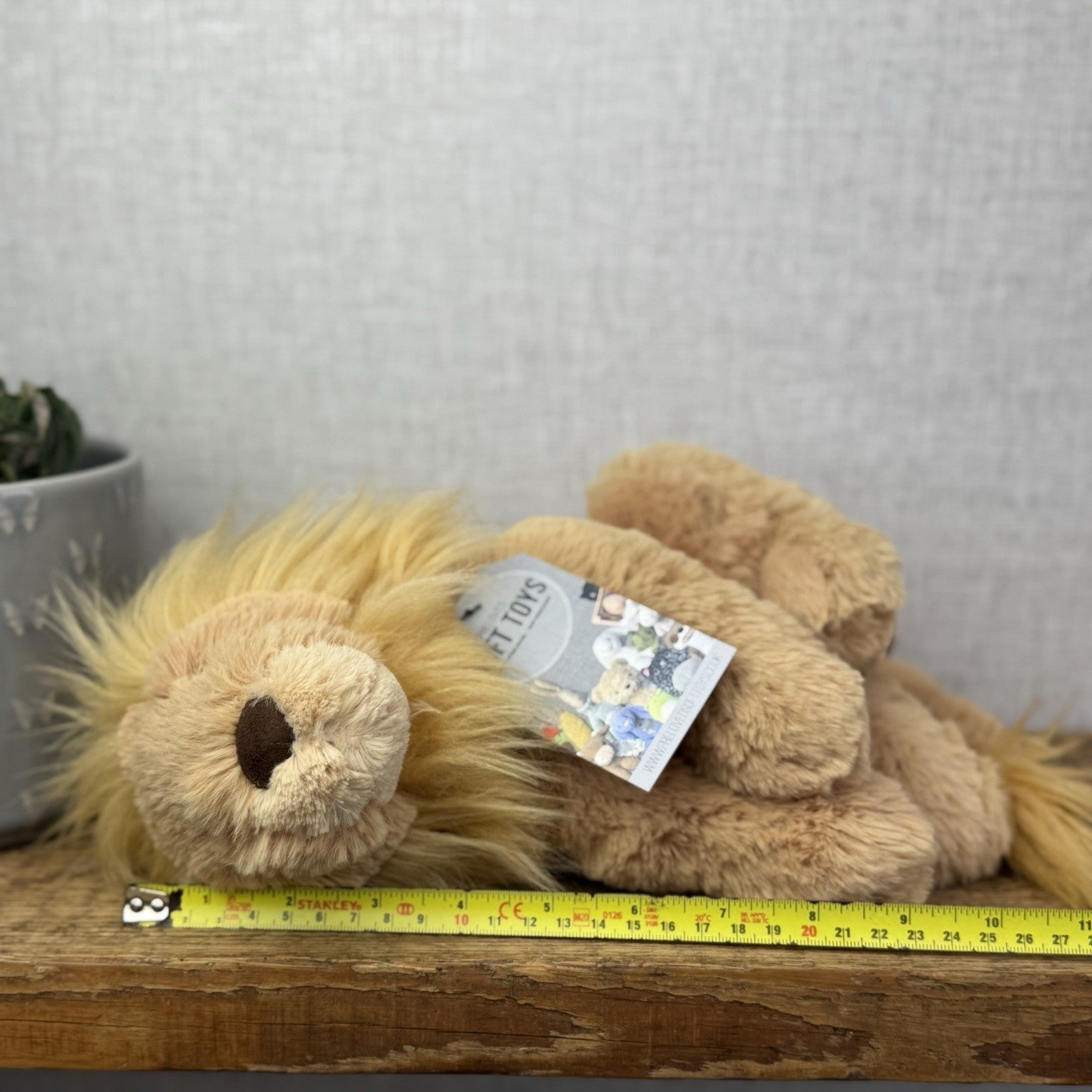 Jellycat Leonardo Lion Medium Wild CatTail - Sitting Lion Beanie Plush Retired