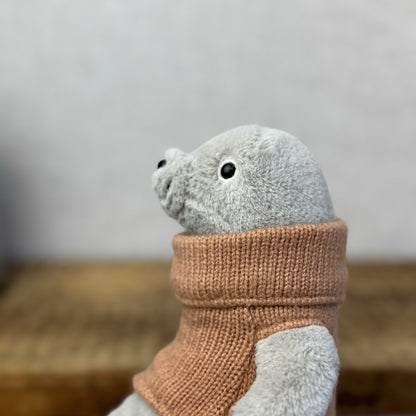 Jellycat Cozy Crew Seal - Seal Beanie In A Jumper Poloneck Plush Retired  8"
