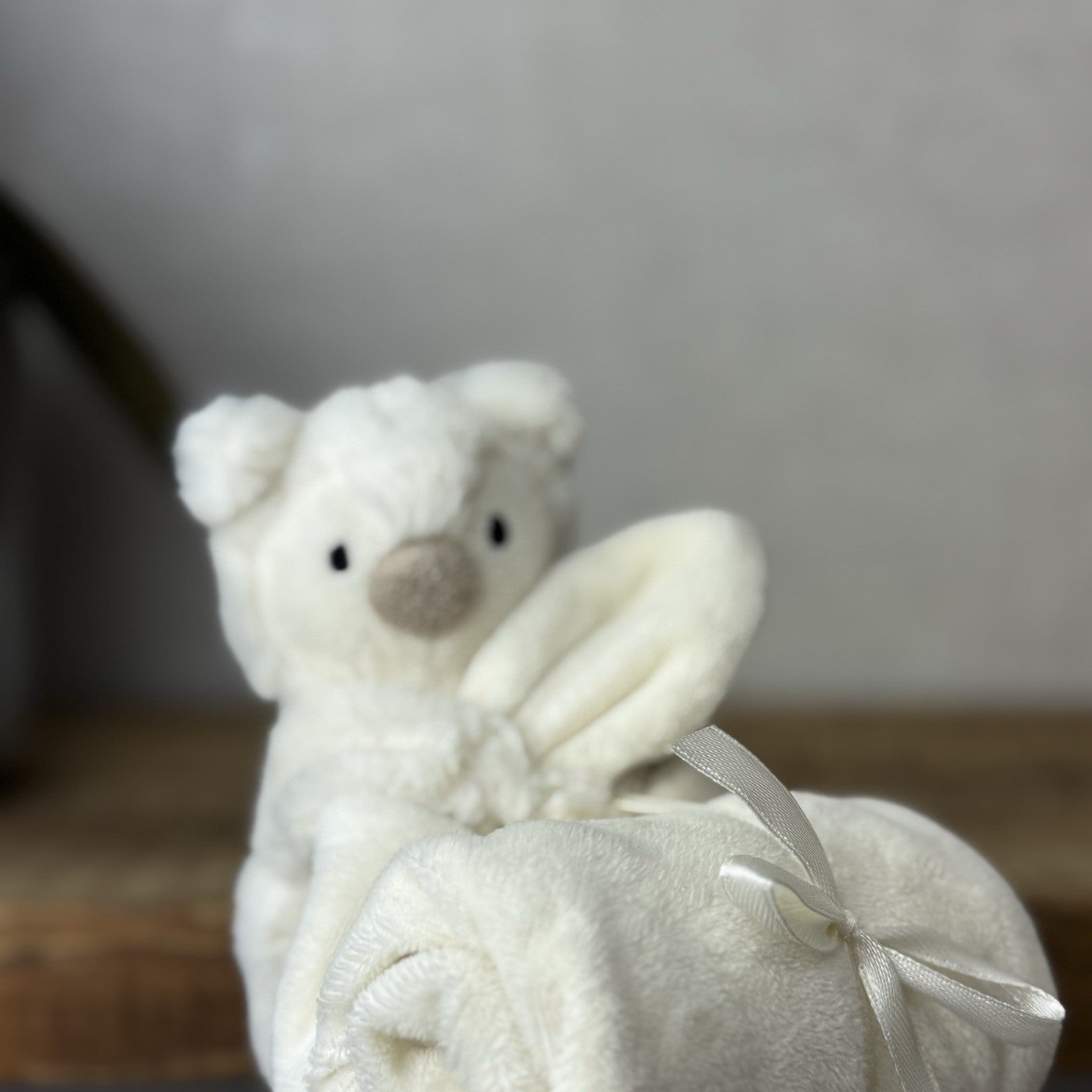 Jellycat Snowy Owl Soother - White Comforter Owl Bird Neutral Bab Comforter