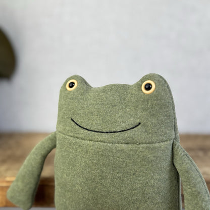 Jellycat Geek Frog - Jersey Green Soft Beanie Frog Toy Retired Small Cute 9"