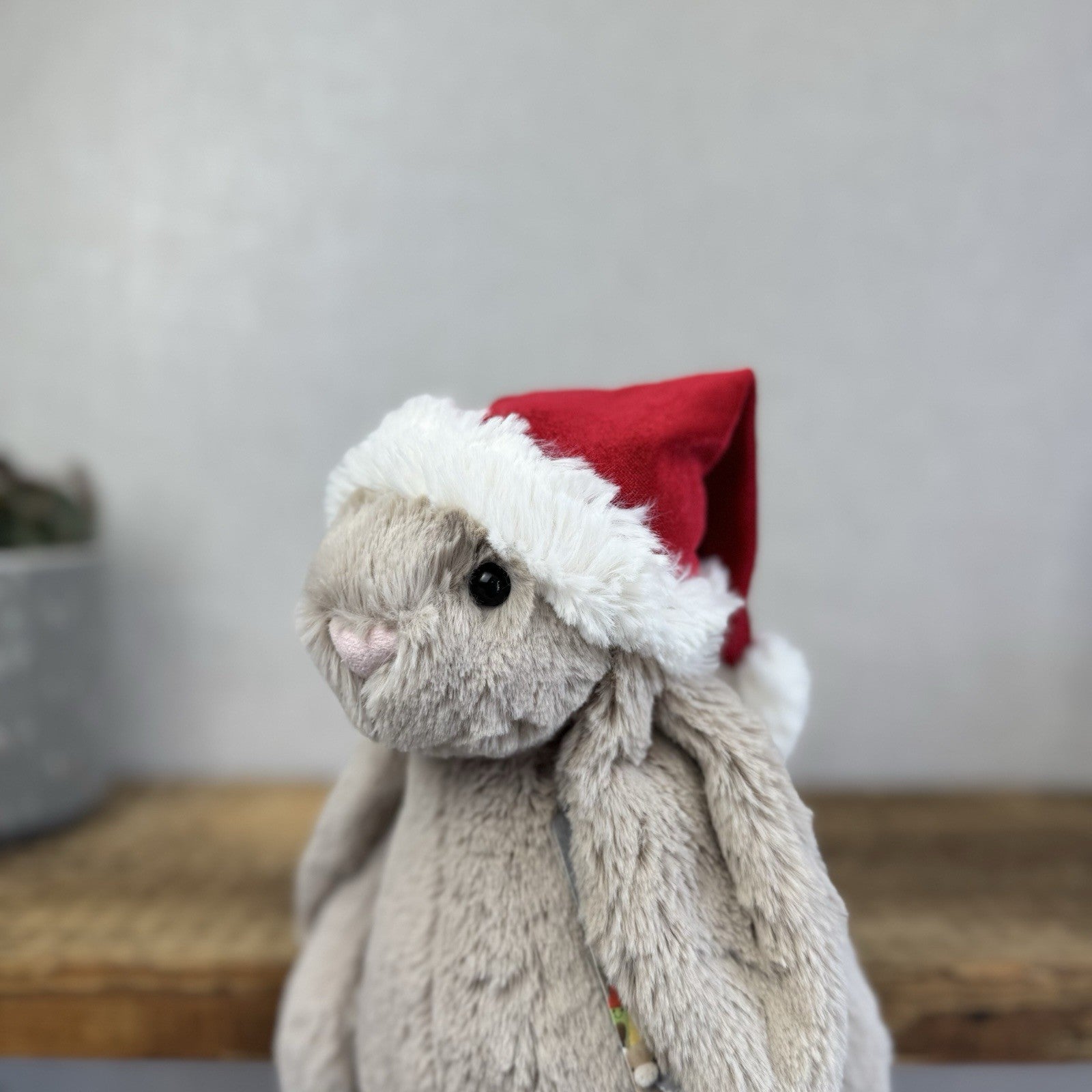 Jellycat Bashful Christmas Bunny - Beige Bunny Christmas Hat NWOT 12"