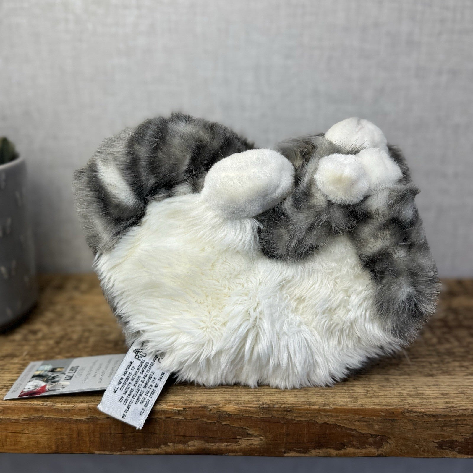 Russ Berrie Grey Tabby Cat Shadow Blue Eyes Sleeping Soft Toy Vintage Beanie