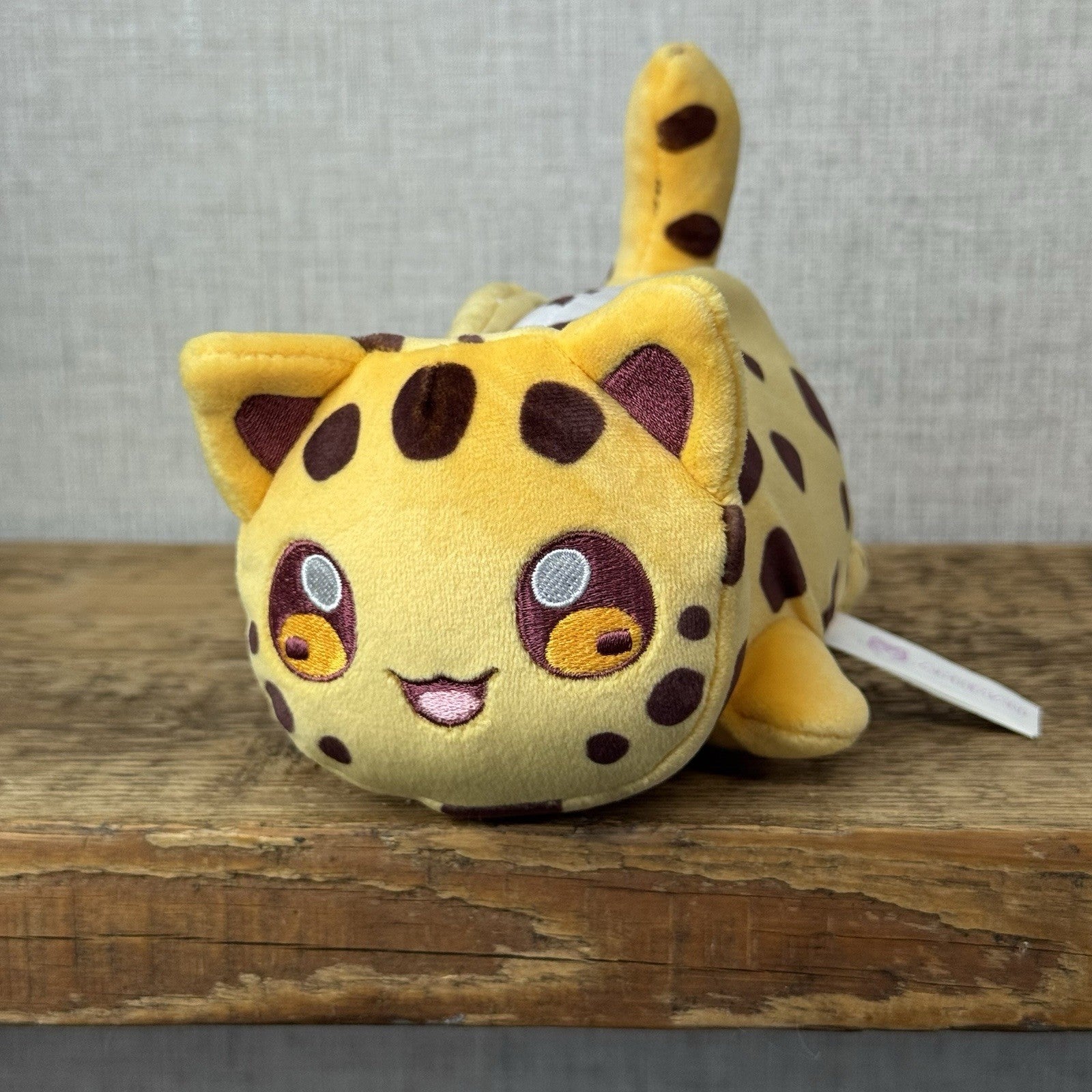 Aphmau Meemeows - Cookie Cat Mystery Plush Soft Toy Bonkers Toys Collectible Cat