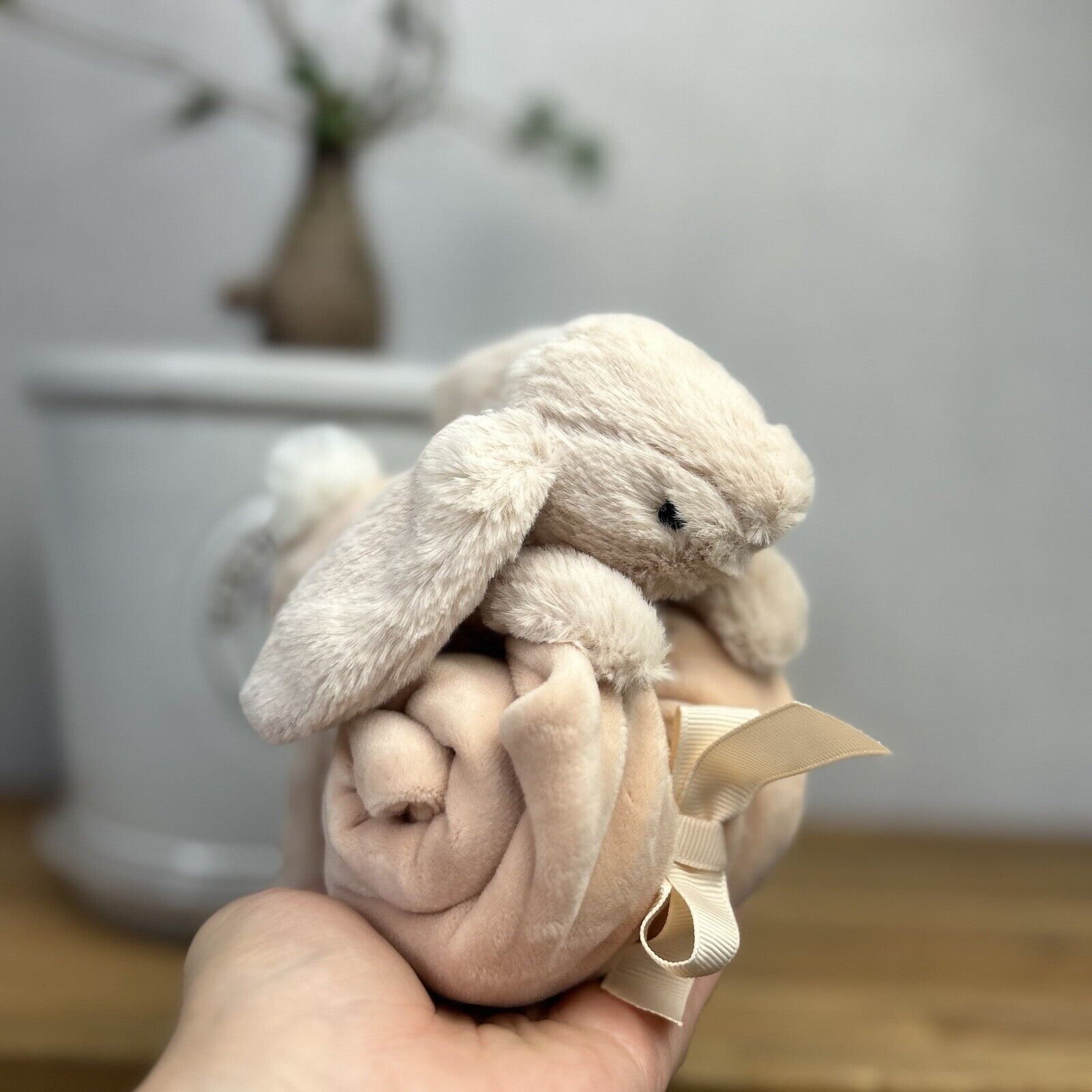 Jellycat Shooshu Bunny Soother - Tiny Smudge Soother - Beige Bunny Comforter