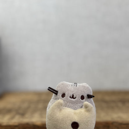 Gund Pusheen Cat Keyring - Snack Time Mini Pusheen Cookie Plush NWOT 