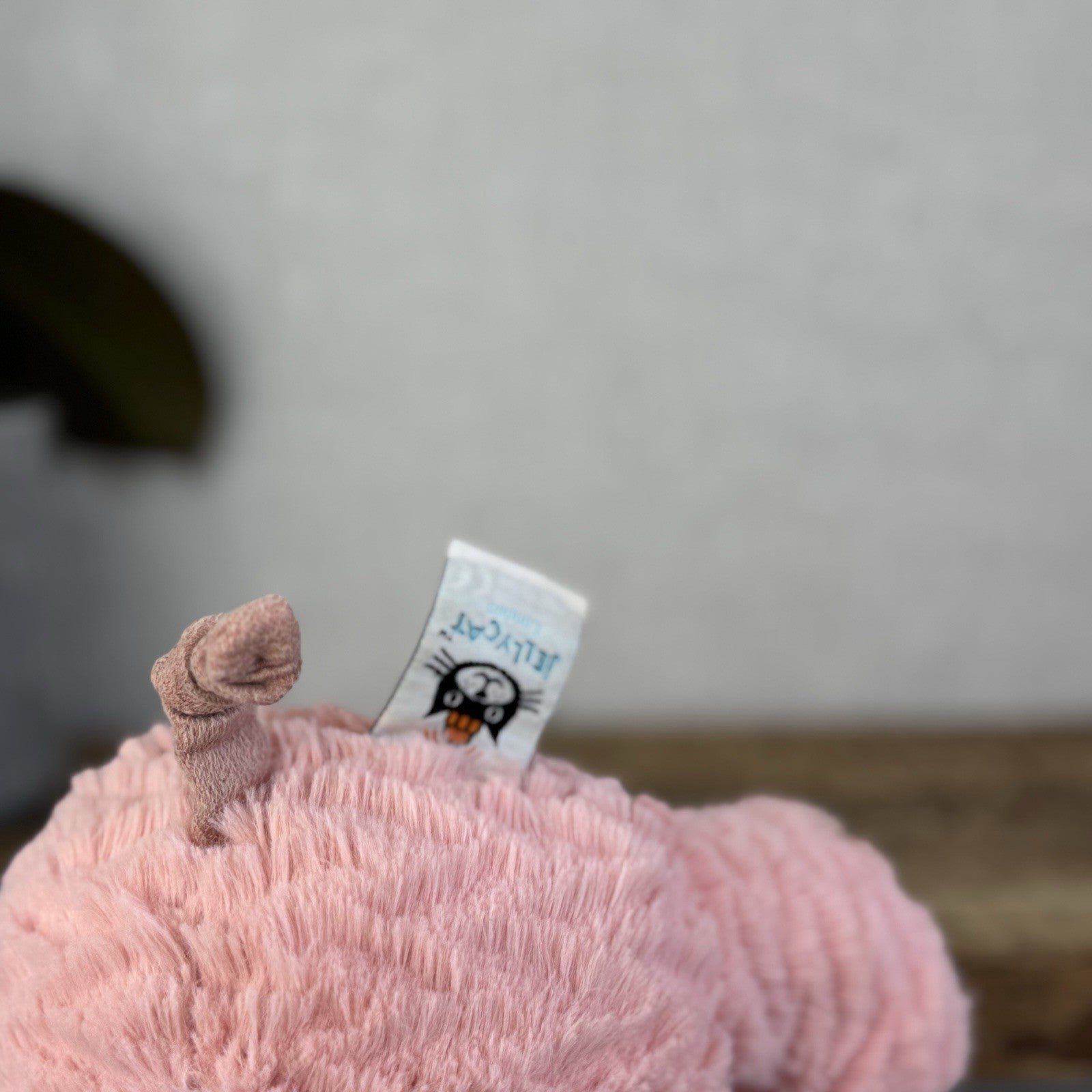 Jellycat Medium Fuddlewuddle Pig - Textured Sitting Piglet Soft Toy Beanie 8"