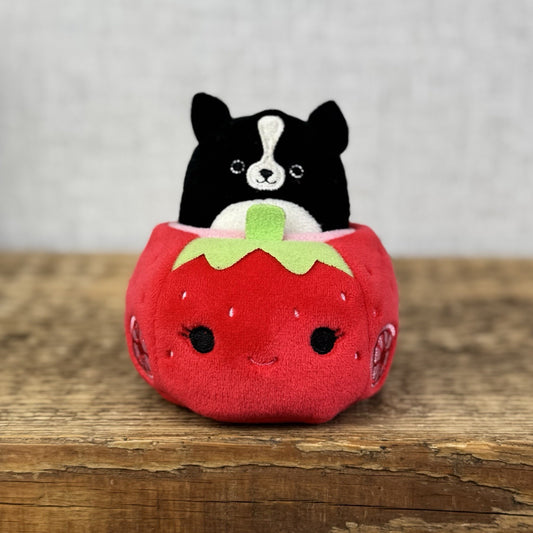 Squishmallow Squishville -Tommy Sv Strawberry Border Collie Dog Play Set Retired