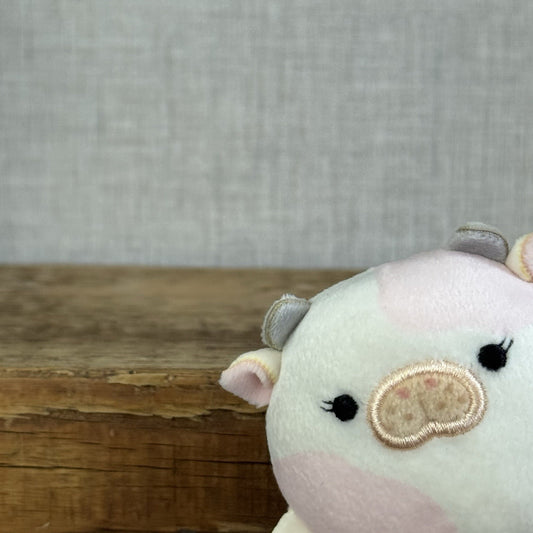 Squishmallow White/Pink Malia Mini Squishville Sea Cow Plush Squishy 2"  Cow 