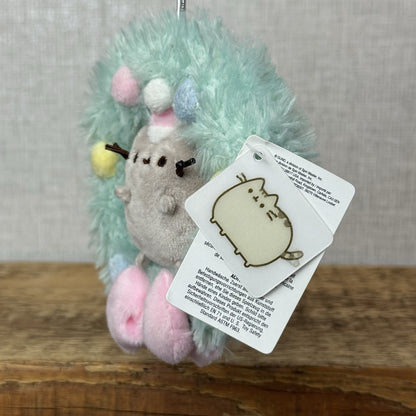 Gund Pusheen Cat - Christmas Wreath Ornament - Mini Pusheen Dangler 5"