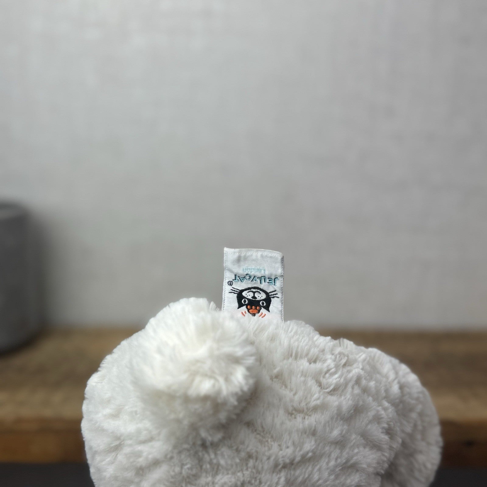 Jellycat Medium Fuddlewuddle Grey Bunny Rabbit - Texture Sitting Bunny 9” Rare