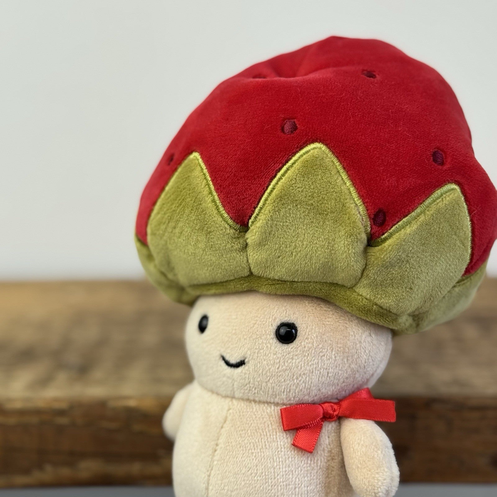 Jellycat Straw-Beret Sallie Red Mushroom Jellycat Plush Cute Kawaii Small 8”