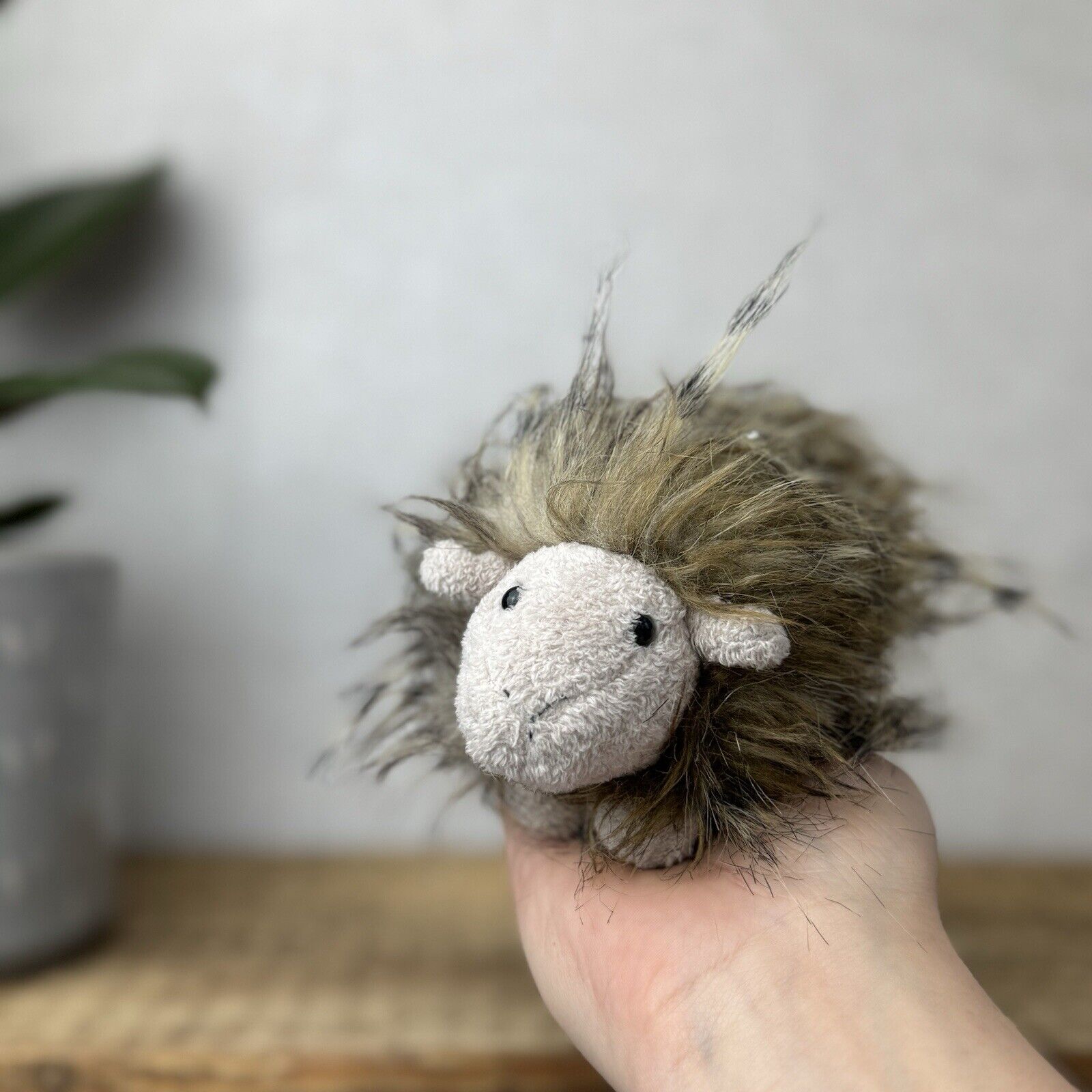 Jellycat Gorgeous Guinea Pig - Fluffy Guinea pig Soft Toy Pocket Pal Beanie Tiny