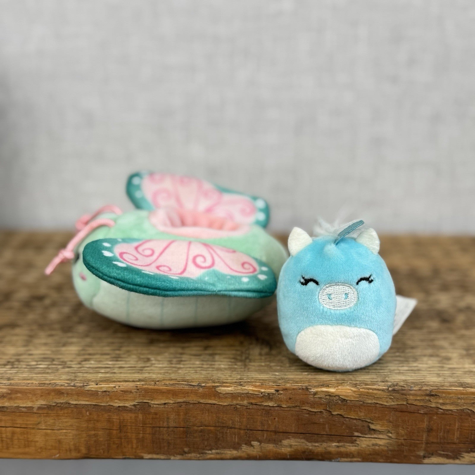 Squishmallow Squishville - Jake SV Vehicle Unicorn In Butterfly Car Play Set