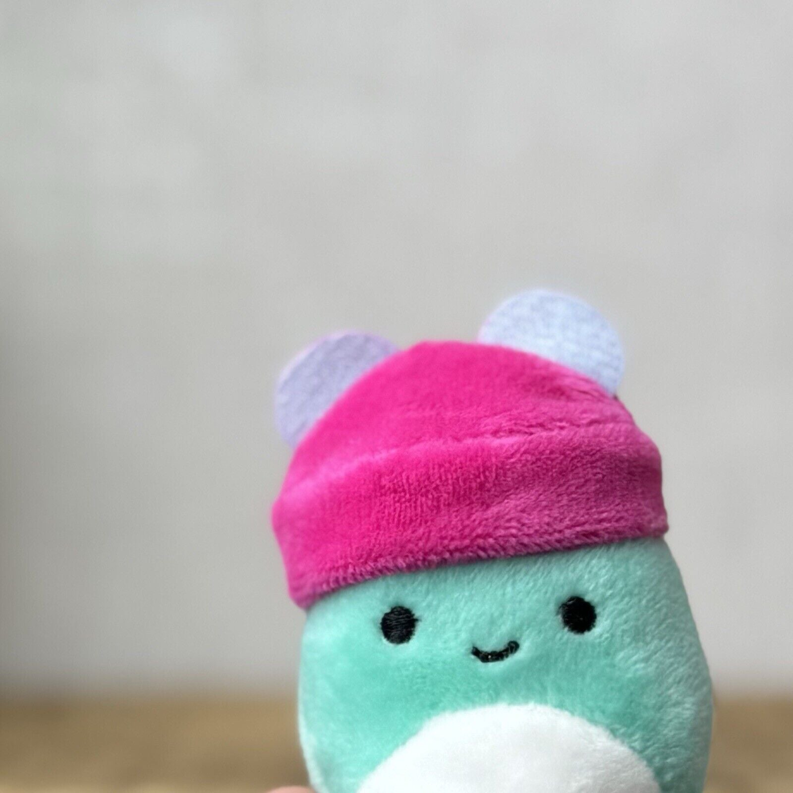 Squishmallow Squishville - Zobey Ocopus - Octopus Tiny With Pink Hat Squish 2"