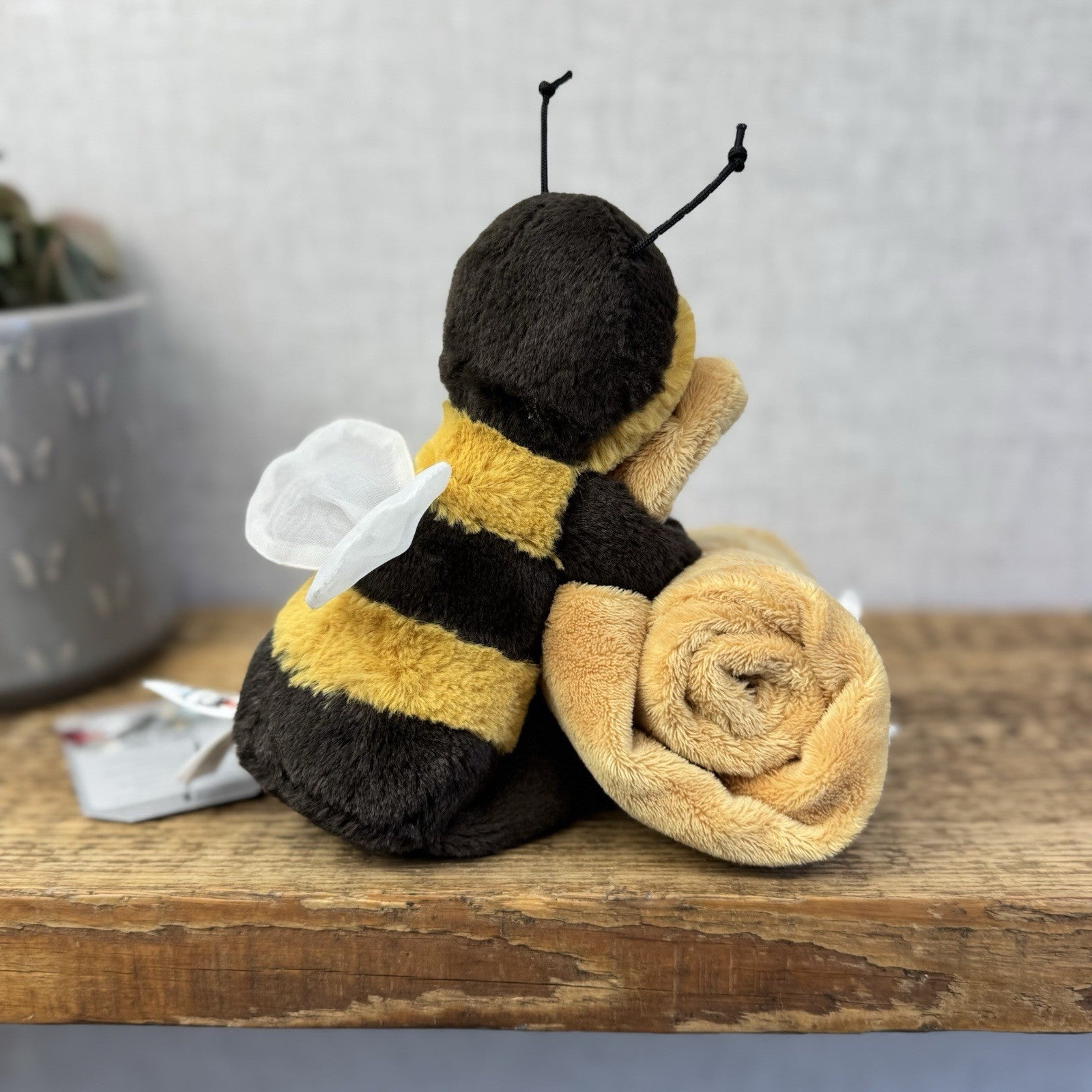 Jellycat Bashful Bee Soother - Bumble Bee Comforter Neutral Baby Gift NWOT 