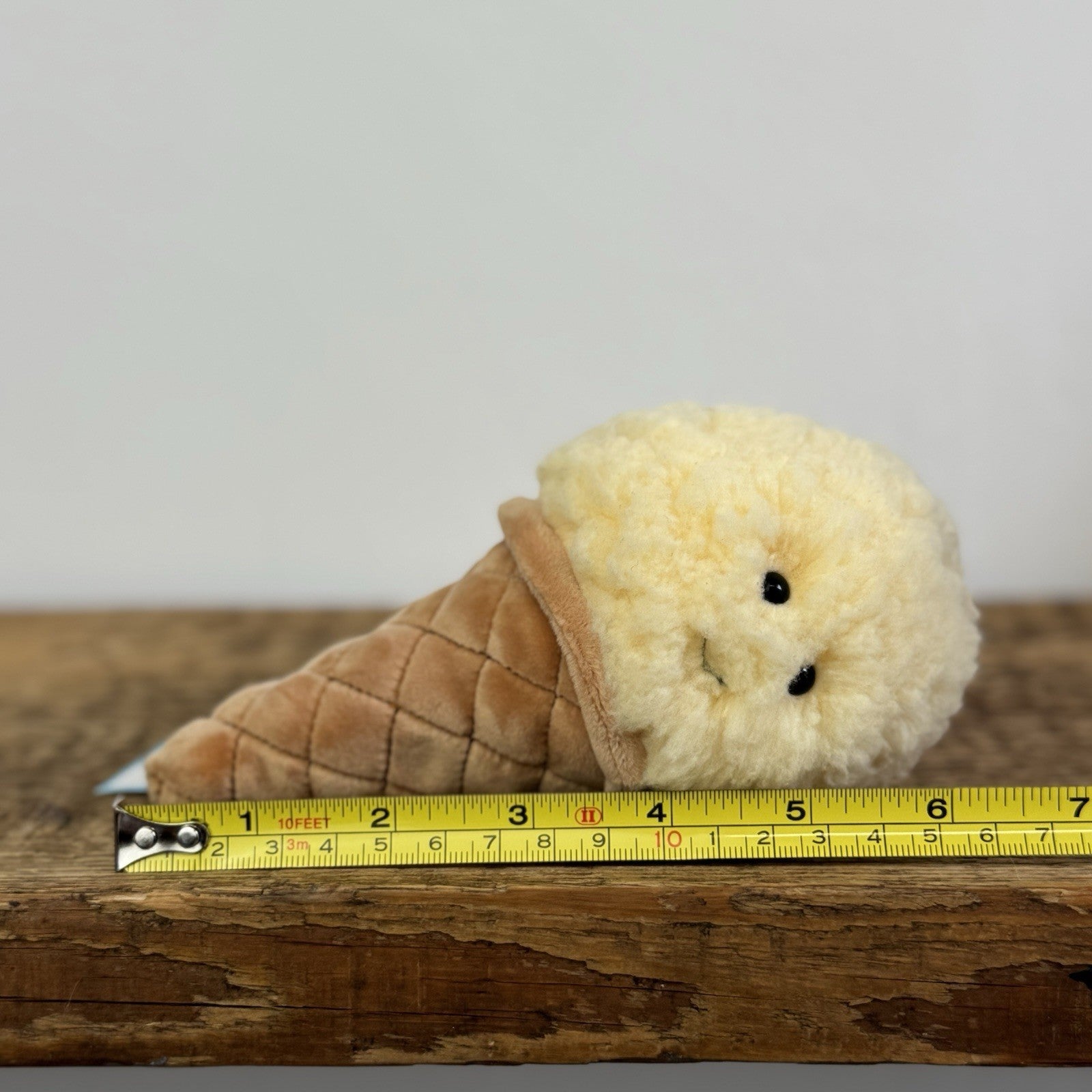 Jellycat Irresitible Vanilla Ice Cream- Irresistible Ice Cream With Tags 6"
