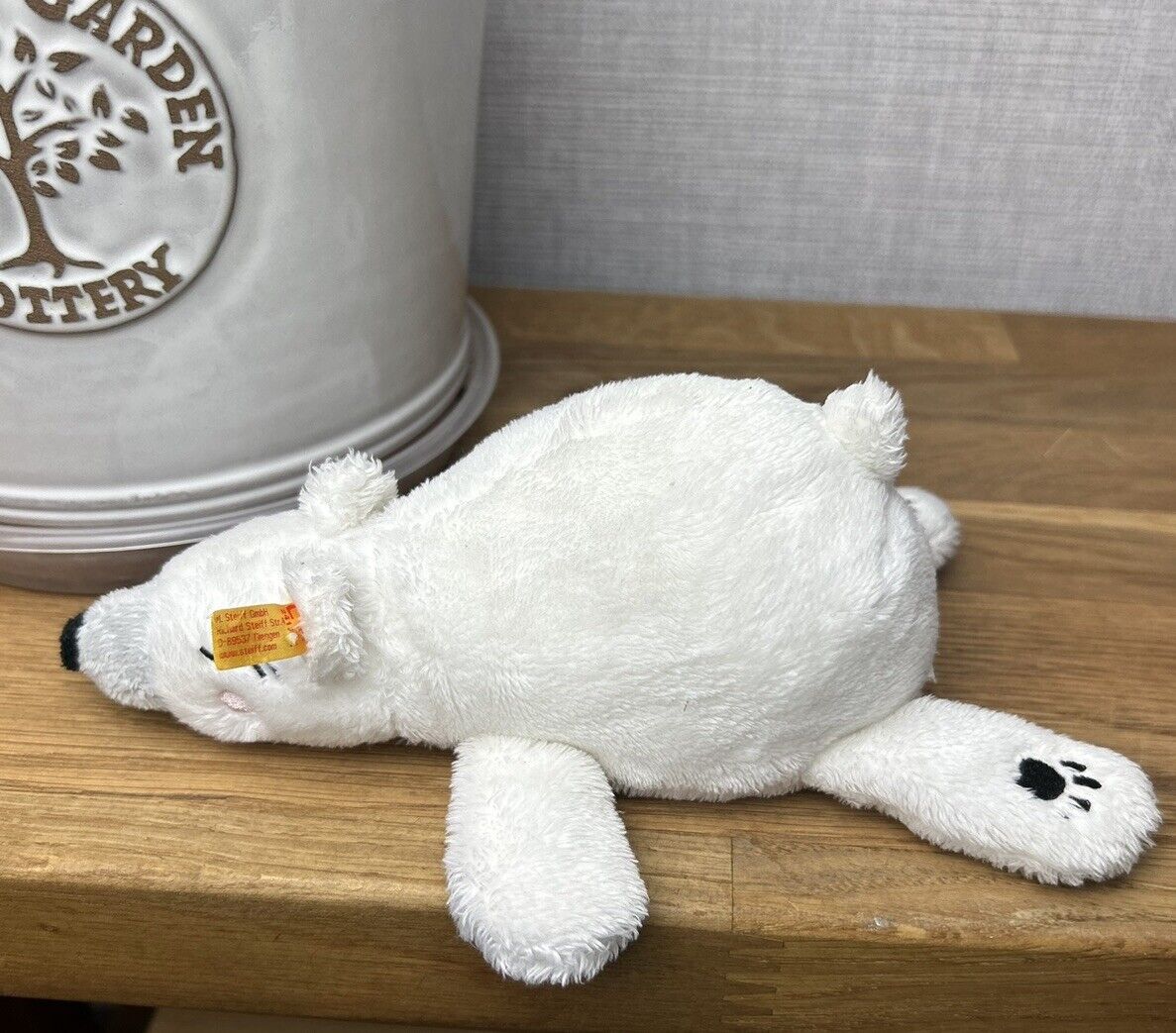 Steiff 241253 - Iggy Polar Bear - Small Polar Bear Collectible - Laying Bear
