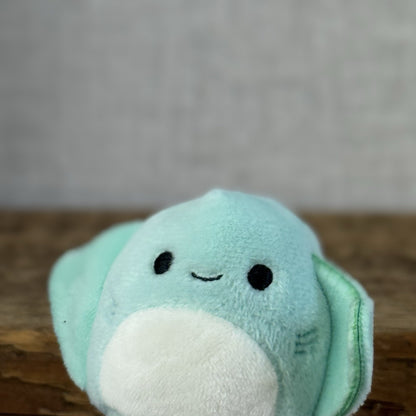 Squishmallow Squishville - Maggie The Blue Stingray Sea Creature Soft Toy Mini