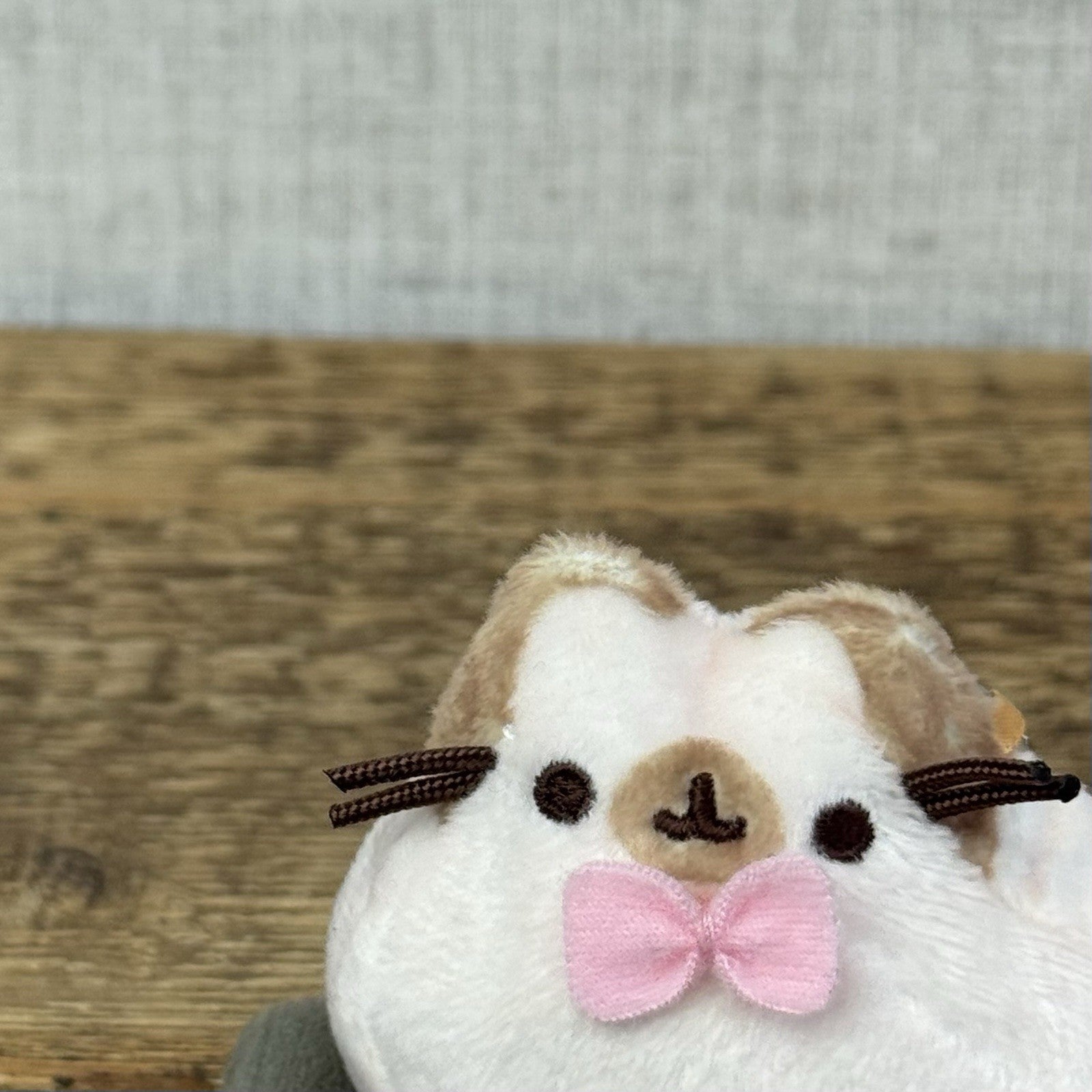 Gund Pusheen Cat - Places Cats SIts Keychain Series 3 - Keyboard Piano 