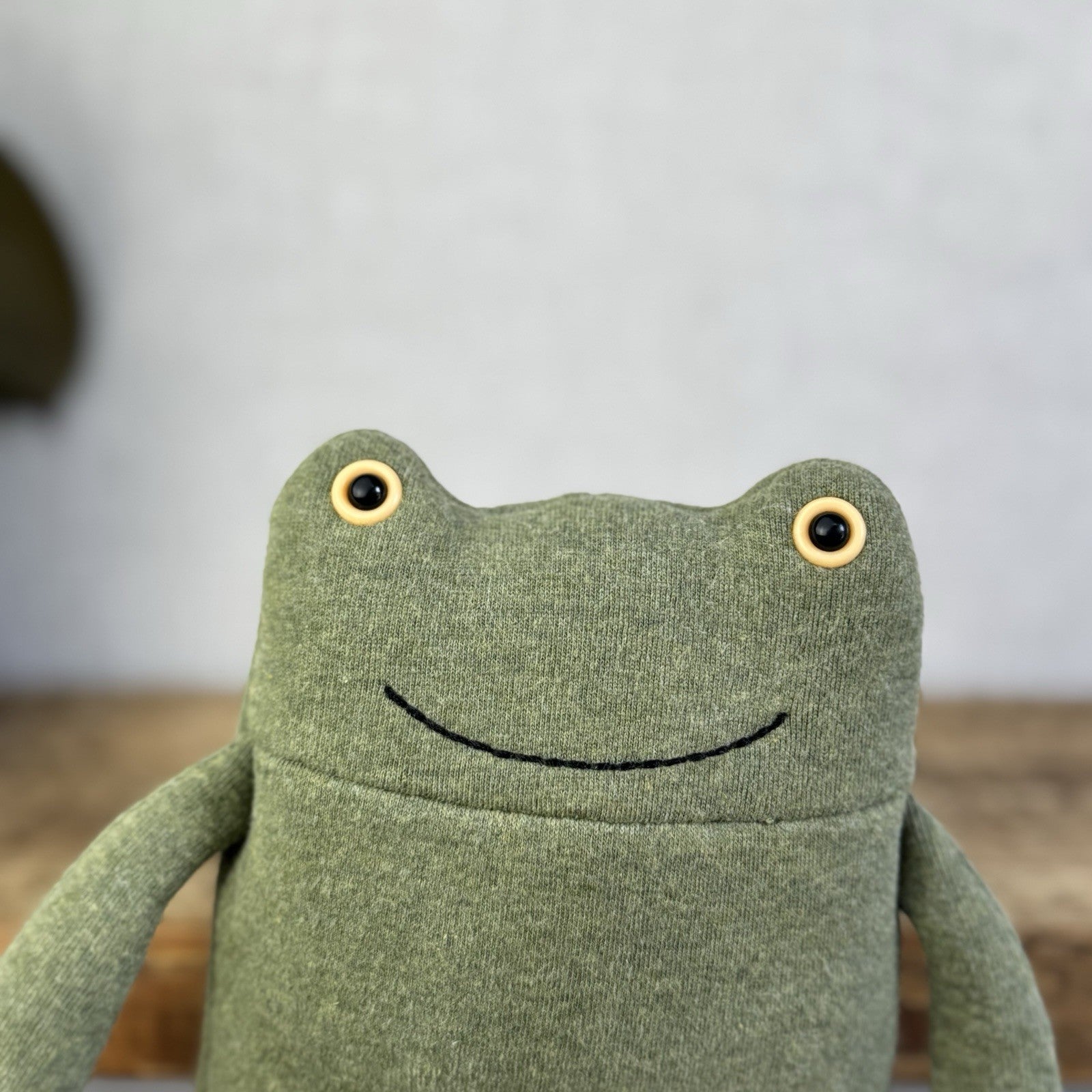 Jellycat Geek Frog - Jersey Green Soft Beanie Frog Toy Retired Small Cute 9"
