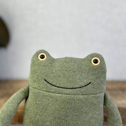Jellycat Geek Frog - Jersey Green Soft Beanie Frog Toy Retired Small Cute 9"