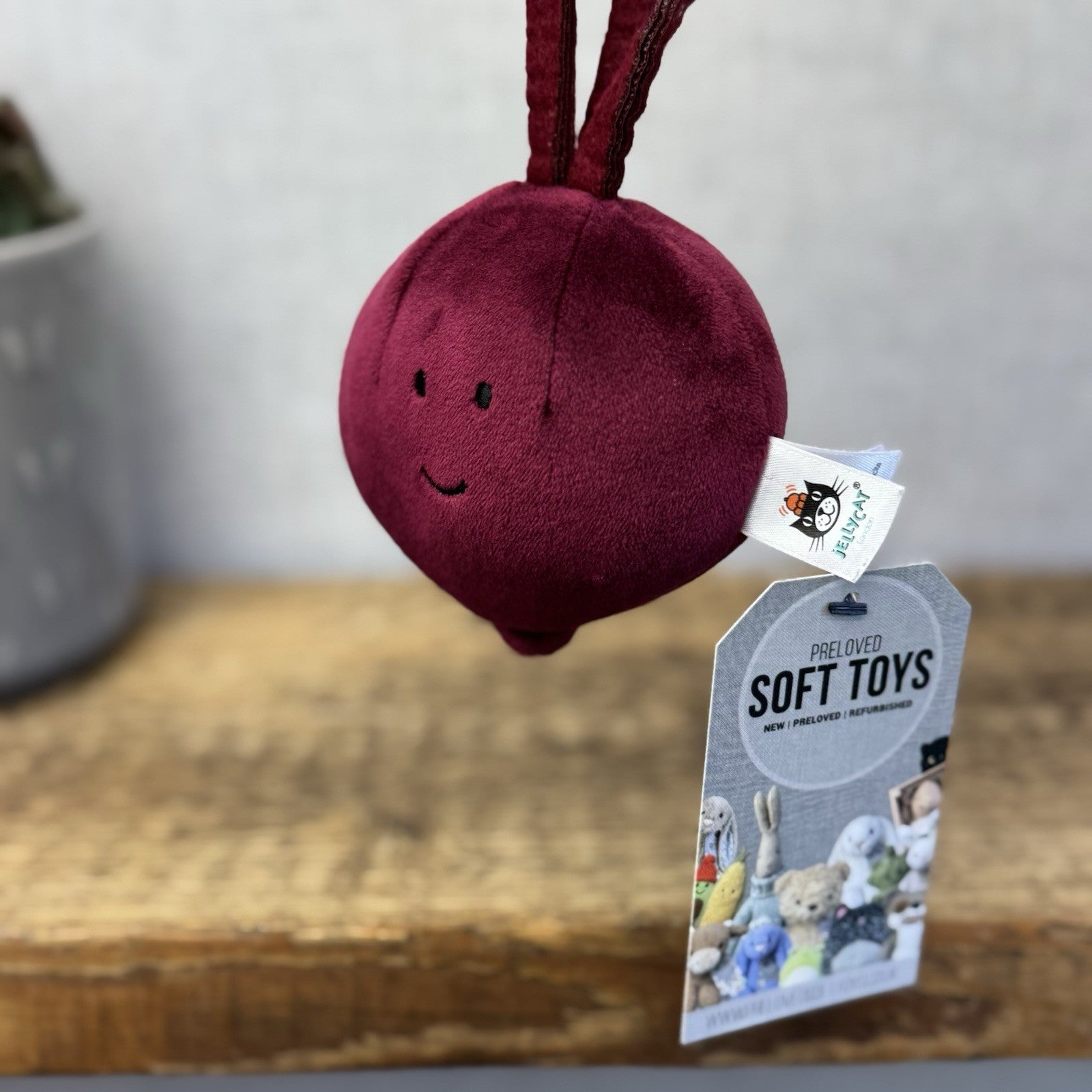Jellycat Vivacious Beetroot - Soft Toy Vegetable Beanie Plush Food Play NWOT