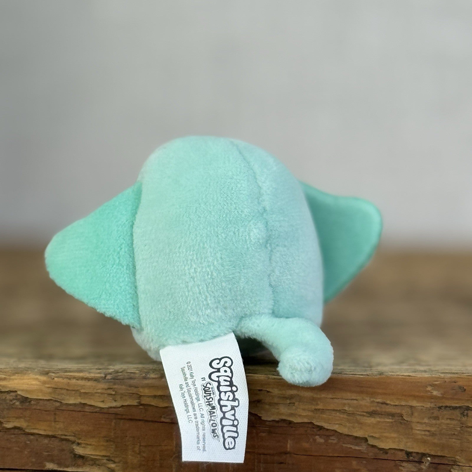 Squishmallow Squishville - Maggie The Blue Stingray Sea Creature Soft Toy Mini