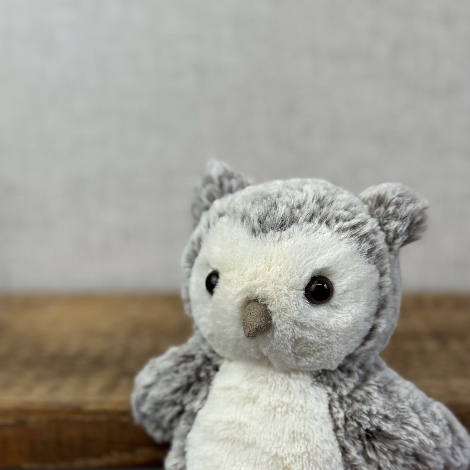Jellycat Barney Owl Chick - Beige/grey Mix Texture Fur Beanie Rare Retired 8"