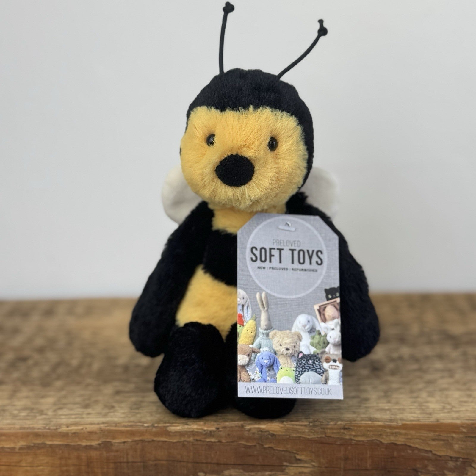 Jellycat Small Bashful Bumble Bee - Retired Small Bee Soft Toy 8" (Old style)