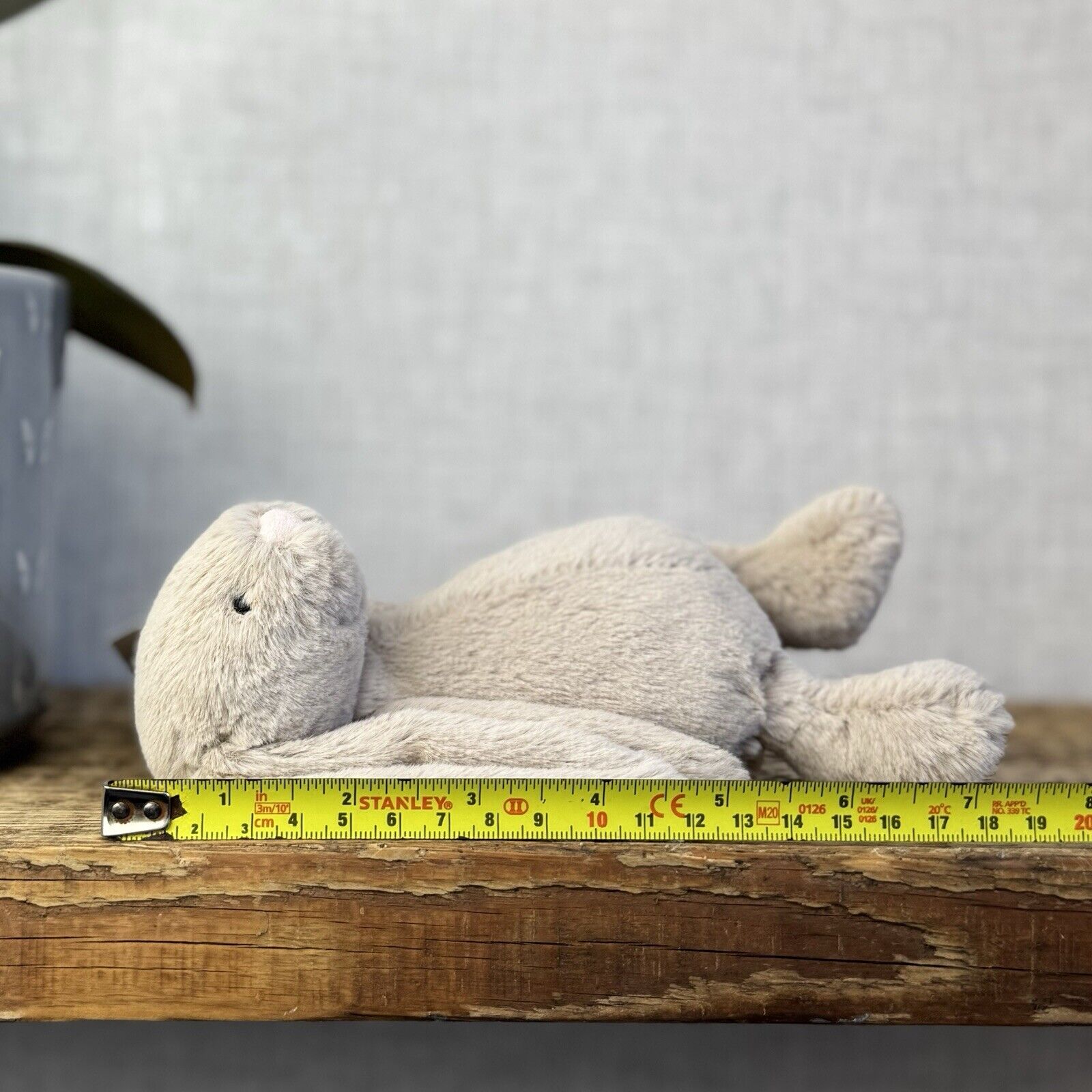 Jellycat Small Bashful Beige Bunny - Light Brown Bunny Old Version Paper Tag 8"