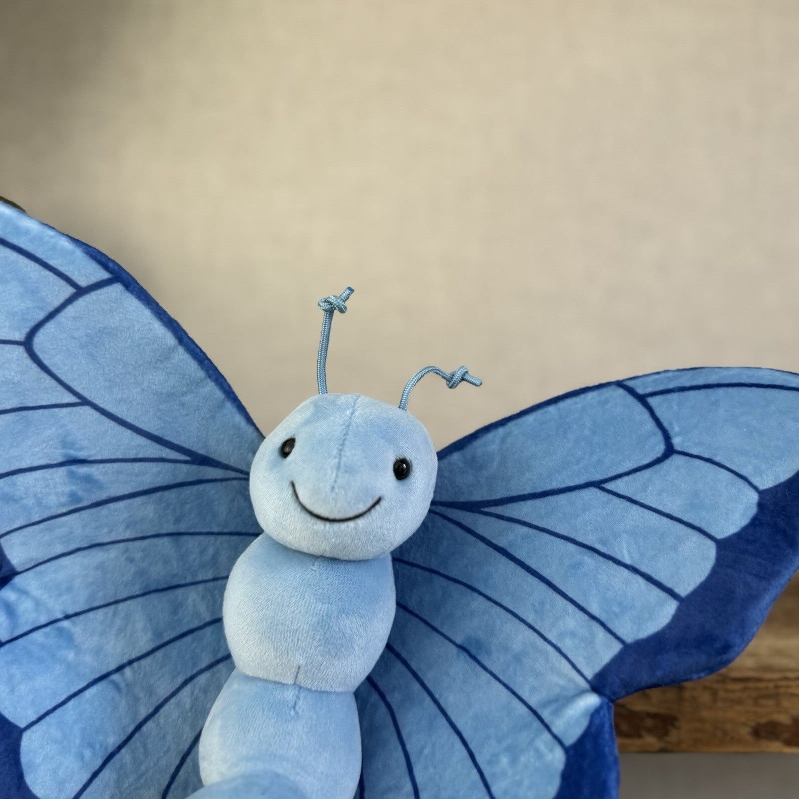Jellycat Iris Breezy Butterfly - Blue Butterfly Plush Display Beanie Rare 8"