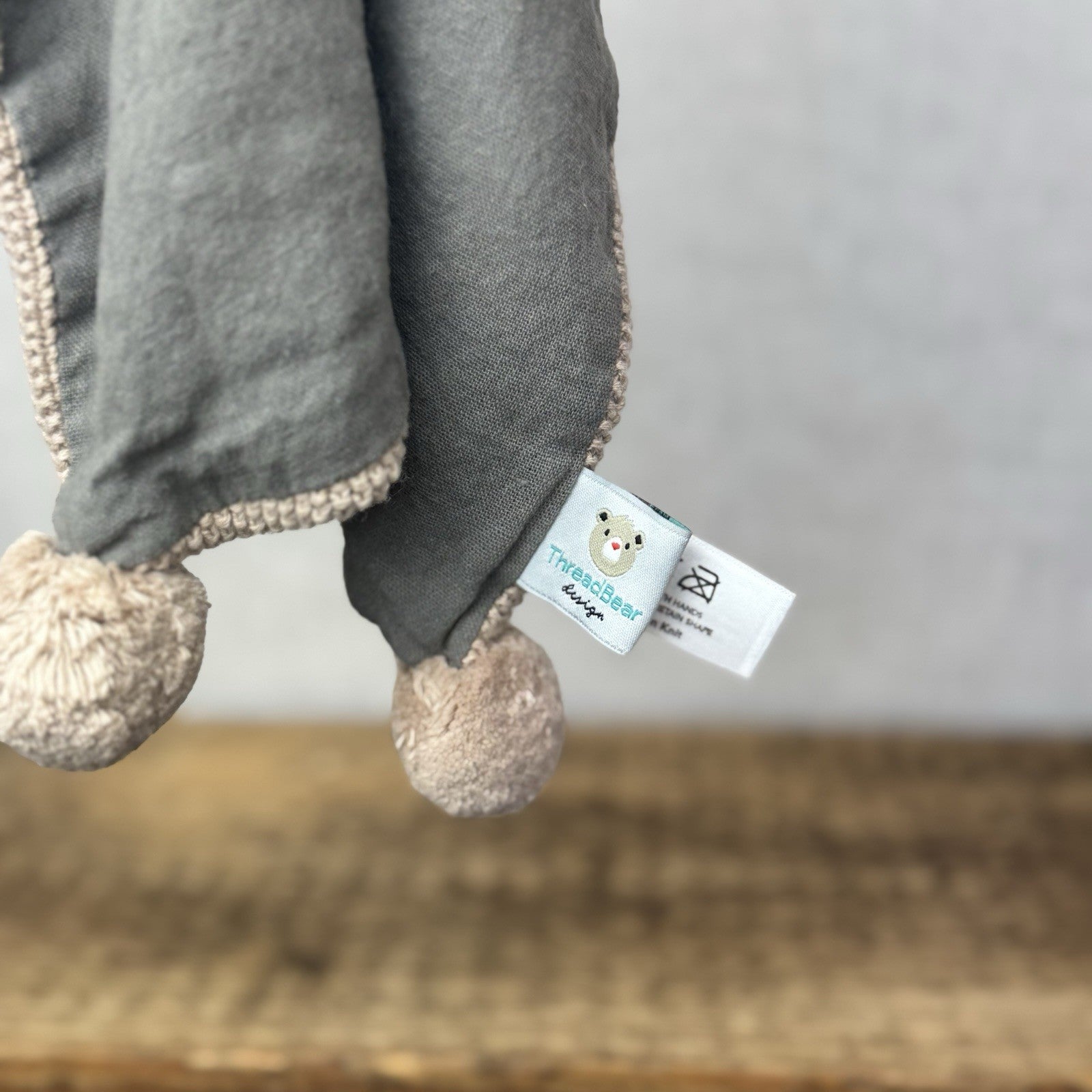 Threadbear Baby Threads Organic Comforter Bunny Rabbit Brown Grey Taupe NWOT