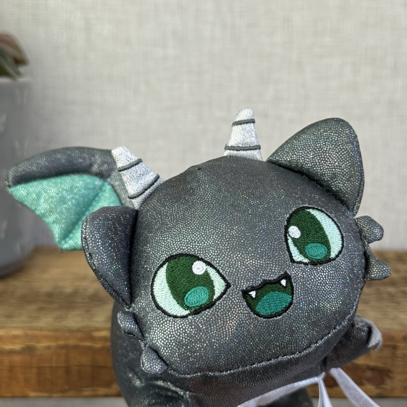 Aphmau MeeMeows - Dragon Cat Grey/Green Sparkly Plush Collectible 5"
