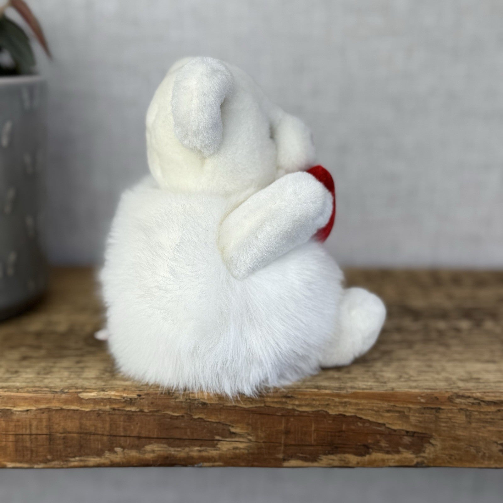 Russ Berrie - Lil' Softies Smooch - Mini Bear With Heart Valentines GIft New 5"