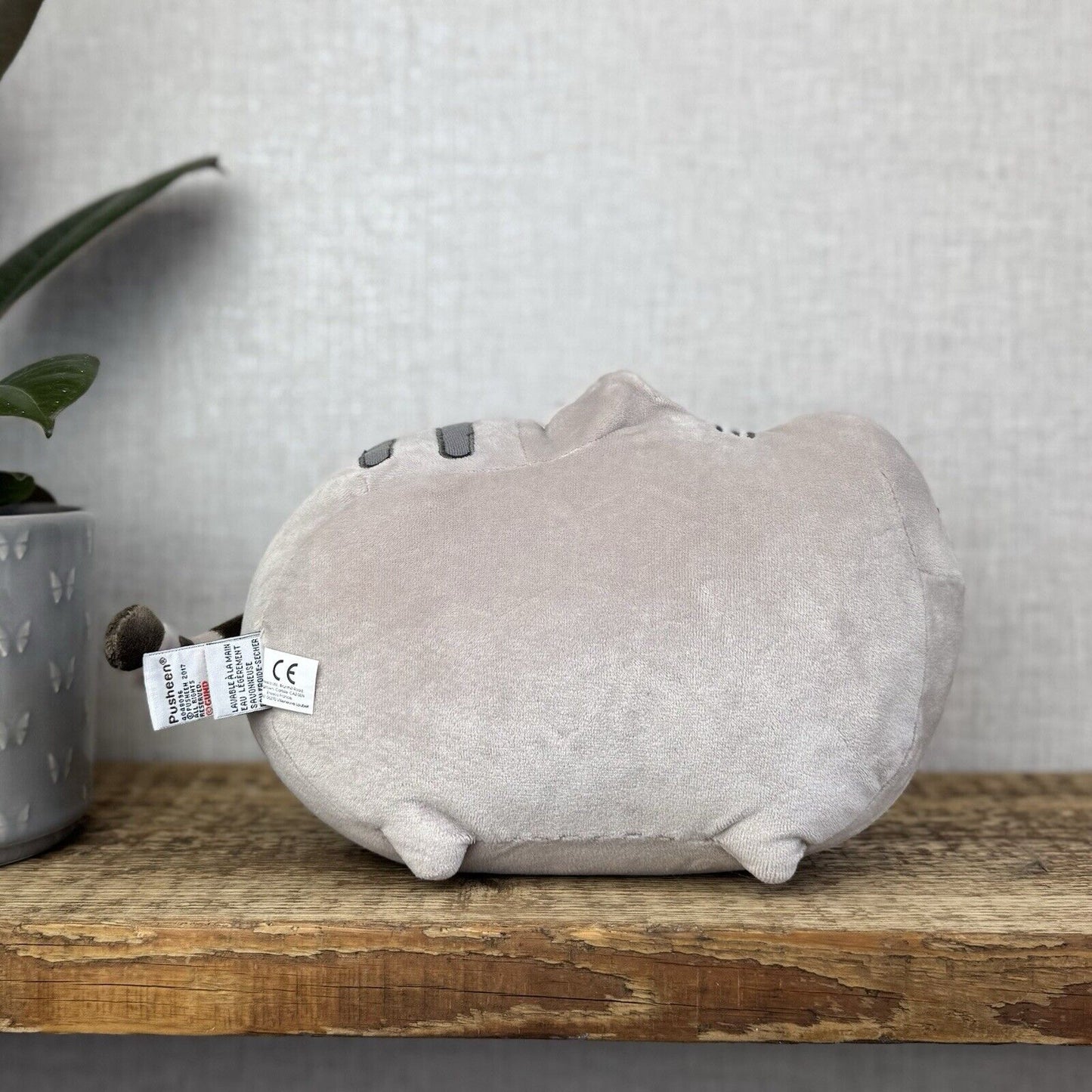 Pusheen Classic Cat Medium With Tags - Gund Grey Cat Soft Plush Toy 12"