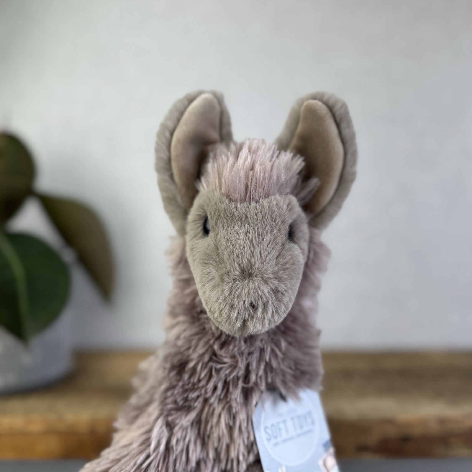 Douglas Cuddle Toys - Josie Soft Toy Llama Super Soft Cute Alpaca/llama NWOT 12”